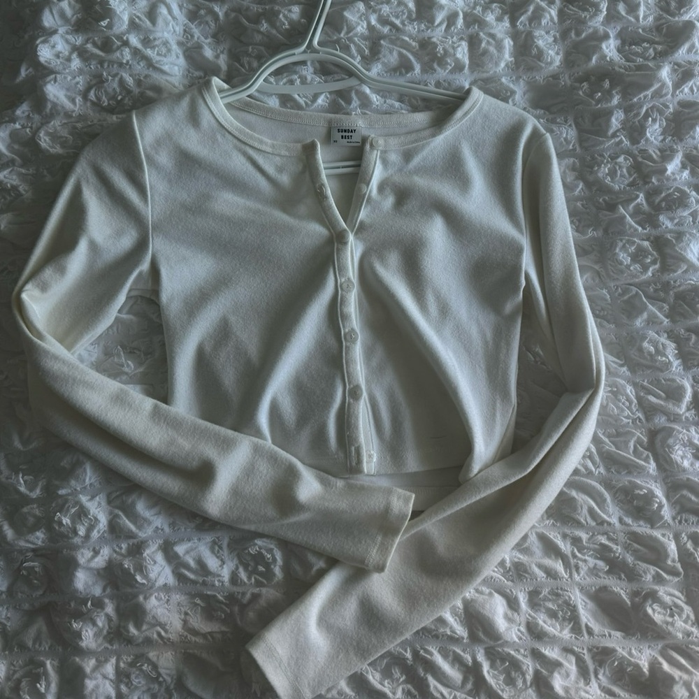 Aritzia Sunday best top